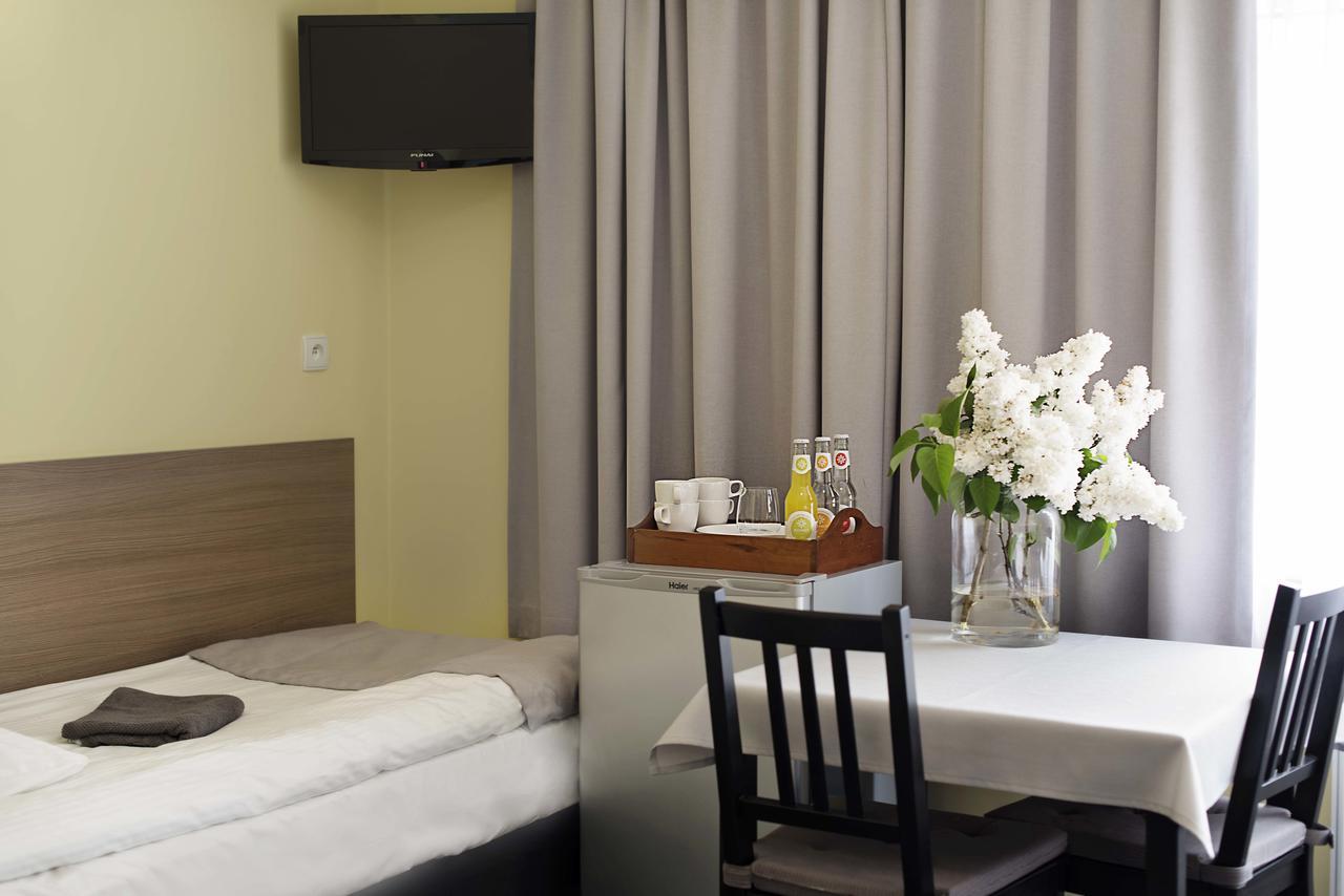 Września Hostel Azymut מראה חיצוני תמונה