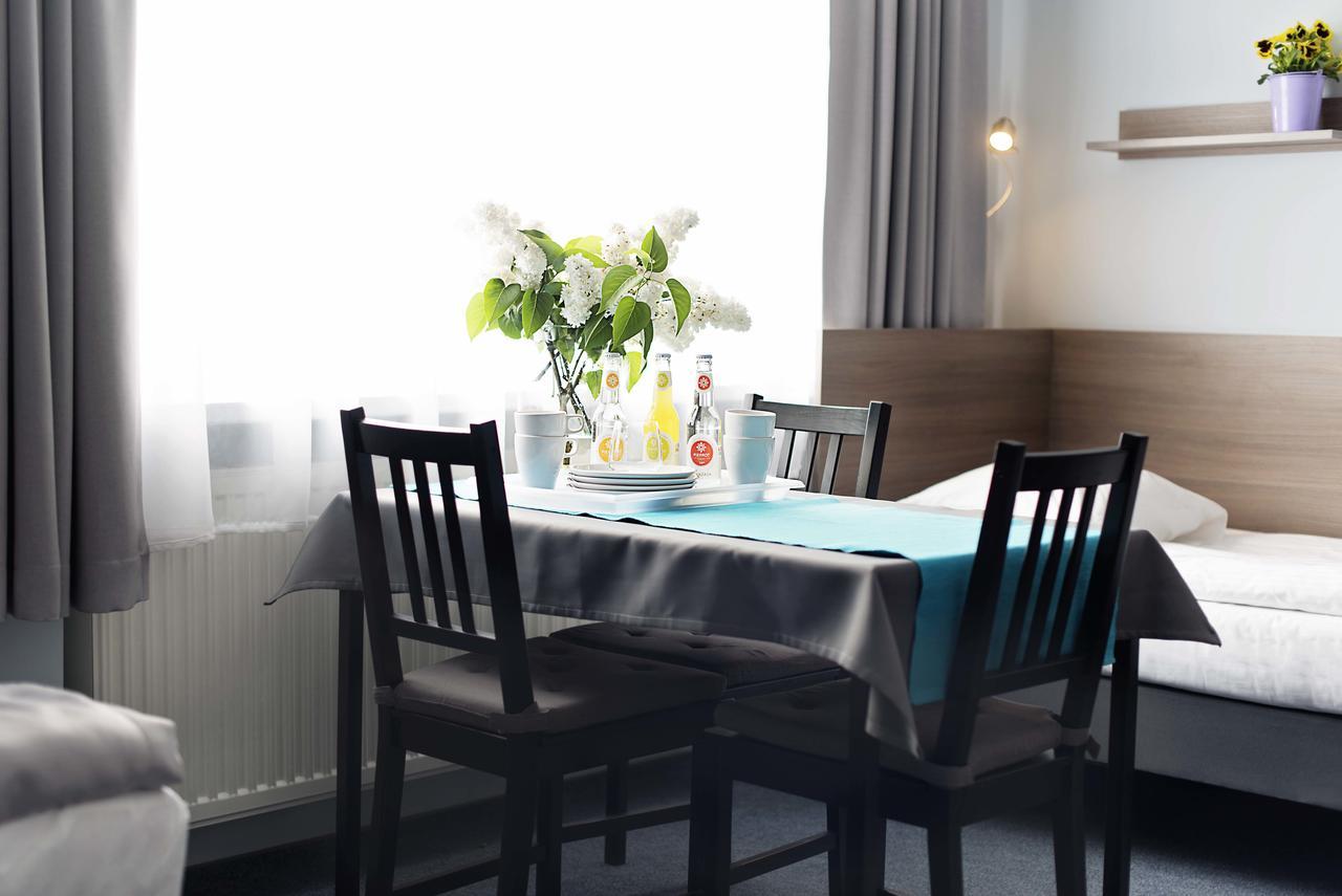 Września Hostel Azymut מראה חיצוני תמונה
